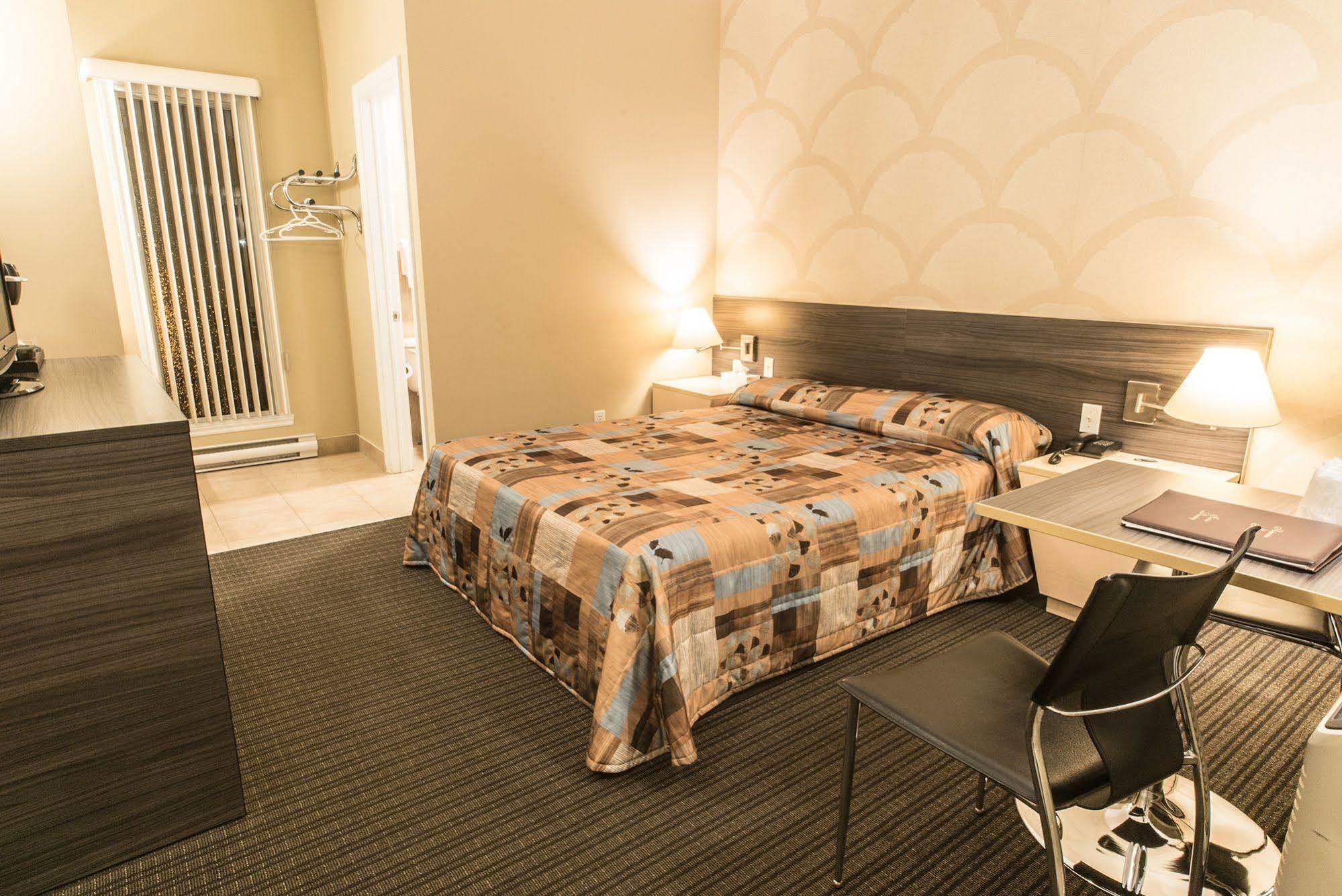 Motel Falcon Brossard Exterior foto